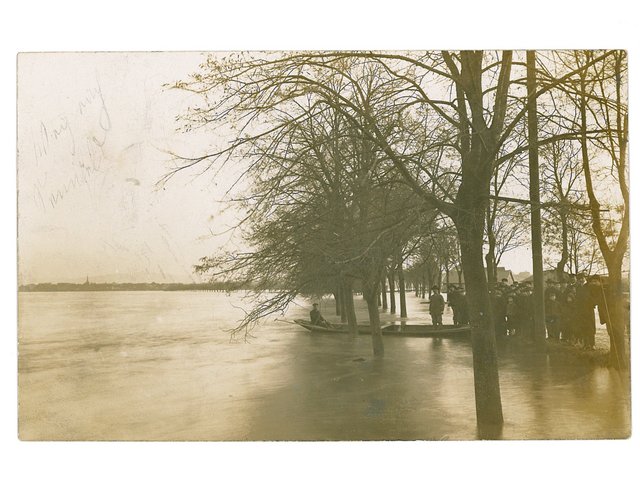 Bei der Hochwasserkatastrophe am 06. Februar 1909 wurde eine "Fähre" eingesetzt.