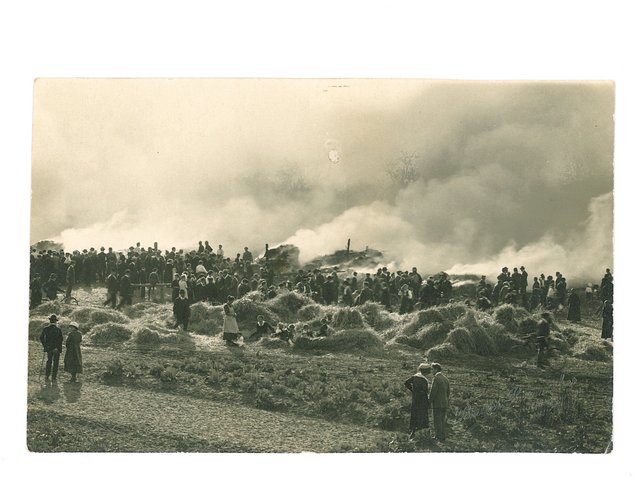 Großbrand der Feldscheunen am Gochsheimer Weg, 16. Oktober 1921. Die Brandursache konnte nie geklärt werden.